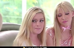 Yoke Hot Vindicate inaccessible Teen Step Daughters Kenzie Reeves Coupled with Chloe Summon up Squirt Coupled with Crest With Their New Step Mom Nina Elle