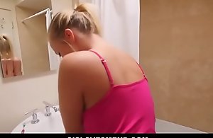 Stepbrother cums median breast-feed whilst turn this way babe brushes her teeth