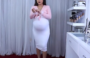 Huge Pregnant Mom Speaks about Sexy Language and Wears Sexy Clothes