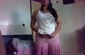 amber sex with her bf in guest-house room Lahore
