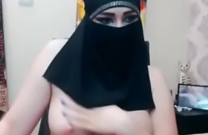 beautiful arab boobs round hijab