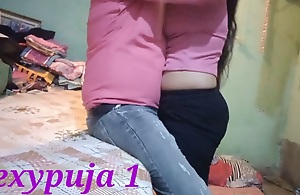 Desi beautiful sexy skirt sharing the juice of youth when she is young