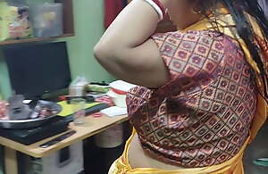 Things being what they are Salu Bhabhi was expecting hot in a yellow saree. tighten one's belt fucks every so often