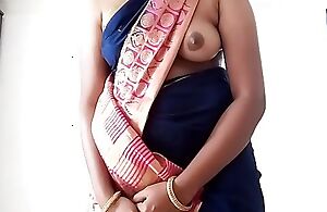 Tamil wife Swetha blouse prevalent saree show