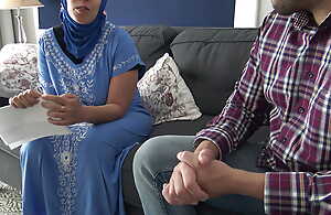 Muslim woman gives rimjob during occupation interview