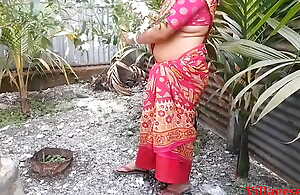 Bengali Desi Bhabhi Outdoor Chudai Devar Ke Saath peppery Saree main (Official Dusting By Villagesex91 )