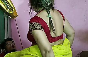 Girlfriend allow her BF for fucking hot Houseowner Aunty!! Hindi Reality Sex