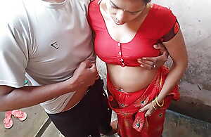 Hot Making out Of Desi Indian Wife Alfresco Early Morning Coition In A Village
