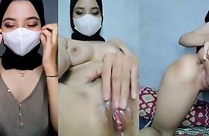 Elegant Hijab Masturbation Sopping Pussy