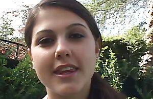 She goes on the top of a date with an older guy together with gets fucked straight away!