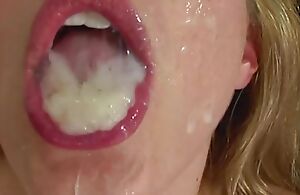 Comme ci honcho milf swallows a thick cumshot after doing anal on camera with their way husband