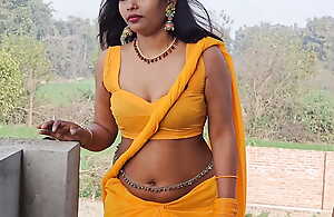 DESI VILLAGE MODEL FULL Bottomless gulf NAVEL With an increment of BIG Bristols Bottomless gulf CLEAVAGE