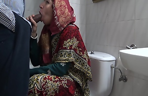 A Horny Turkish Muslim Get hitched Meets Far A Black Detach from In Public Toilet 5 Min